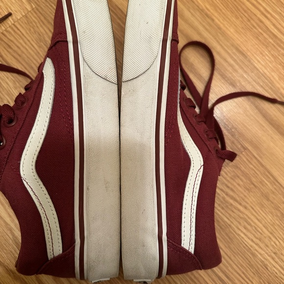 Authentic Maroon or Burgundy Vans Old Skool Skate Shoe - Picture 4 of 4